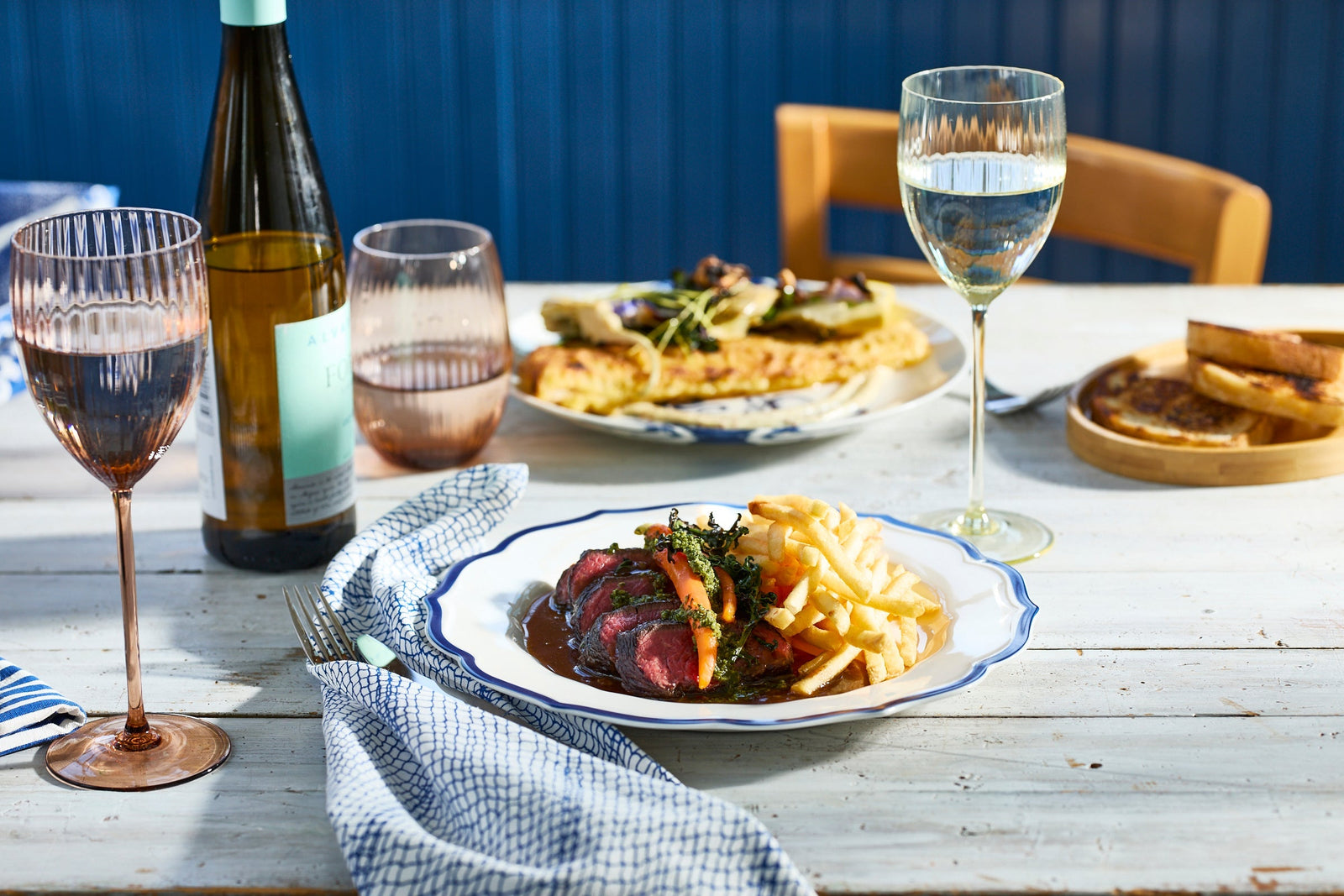 The Best Material for Dinnerware: Why Porcelain Is a Timeless Choice