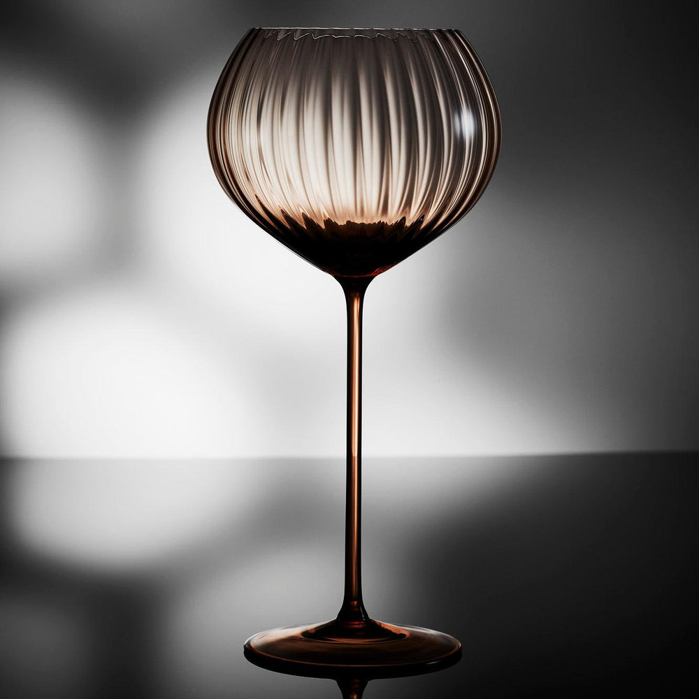 Quinn Amber Red Wine Glasses image 6