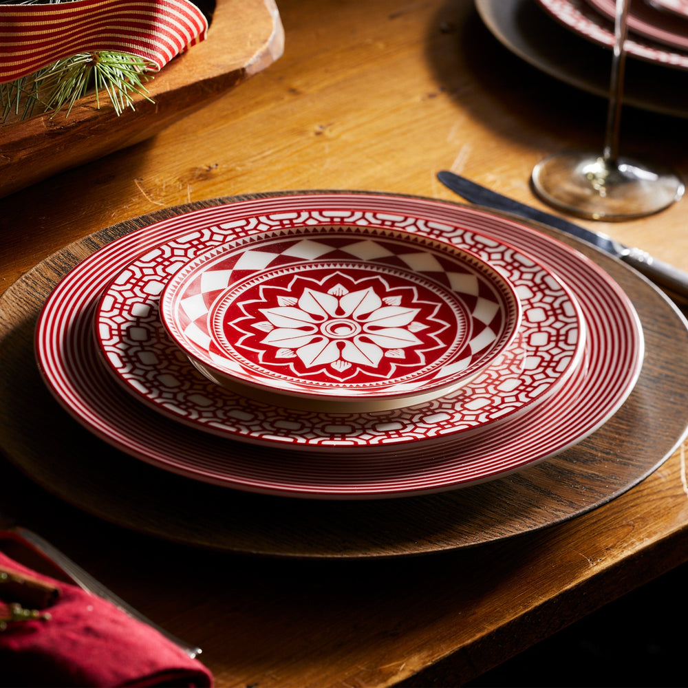 Newport Stripe Crimson Dinner Plate image 4