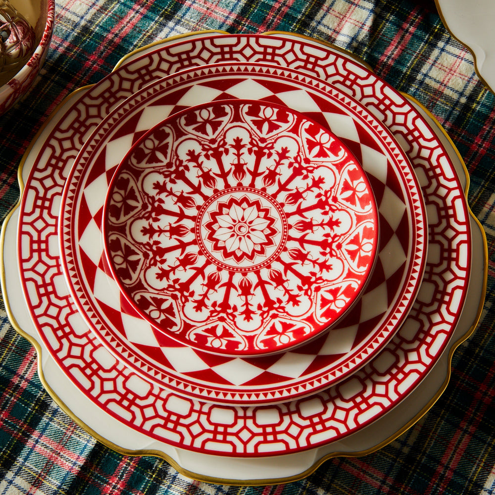 Newport Garden Gate Crimson Dinner Plate image 4