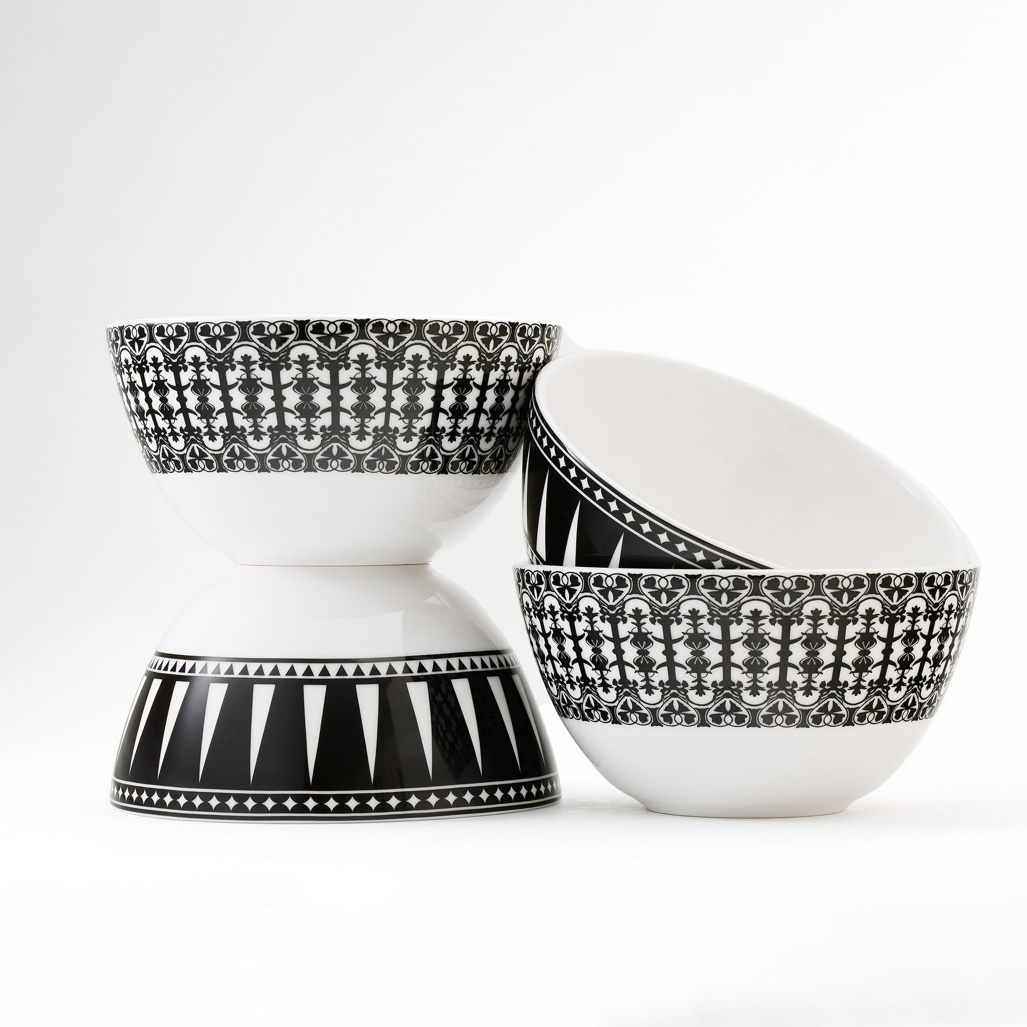 Black White Bowl Mix Set of 4 - Caskata