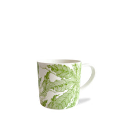 Freya Mug in green and white porcelain from Caskata